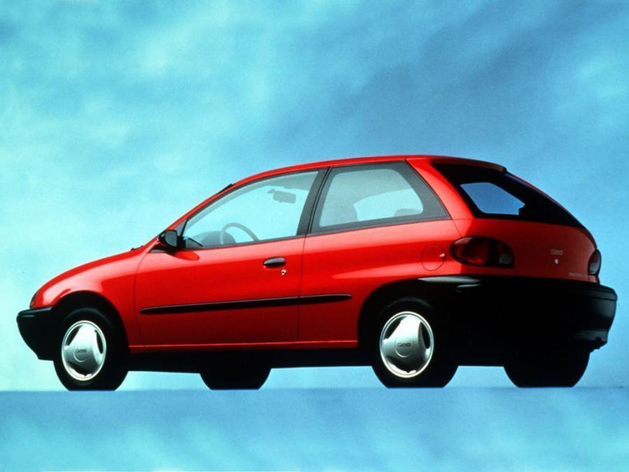 Geo Metro Hatchback '1995